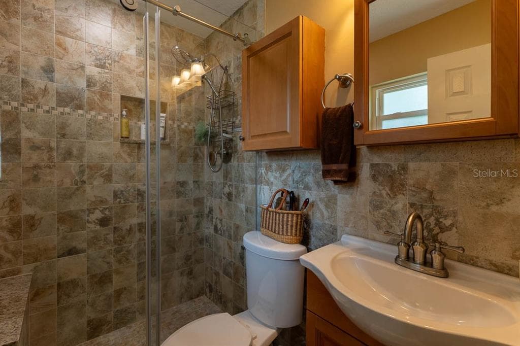 210 WESTLAKE DRIVE photo 7