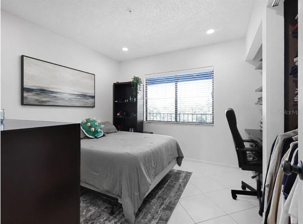 2780 N RIVERSIDE DRIVE 502 photo 13