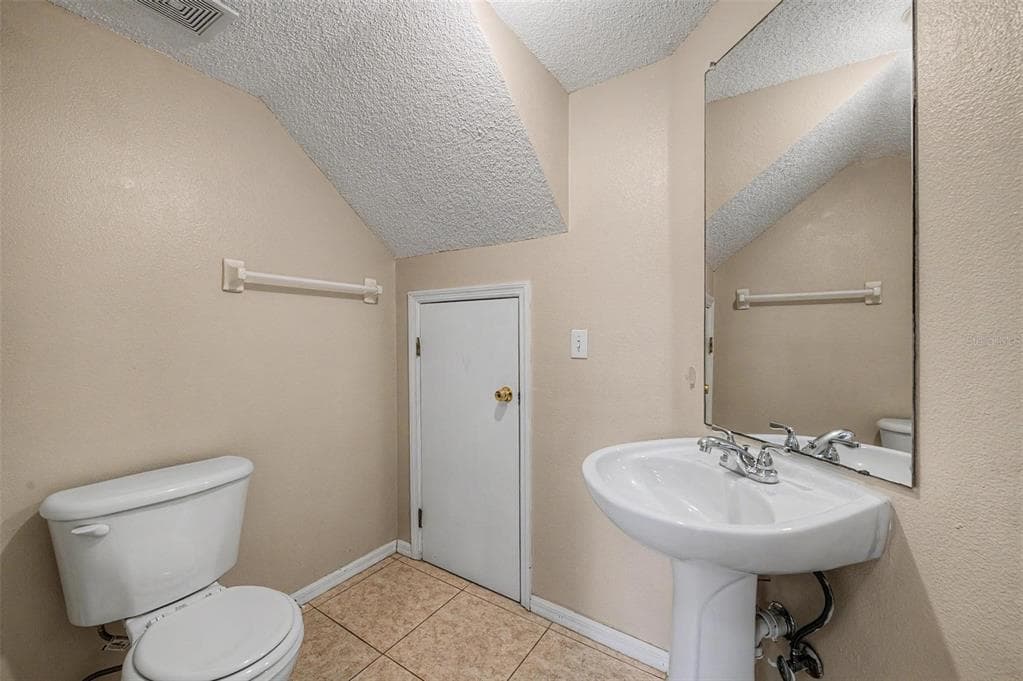 7434 E BANK DRIVE photo 15