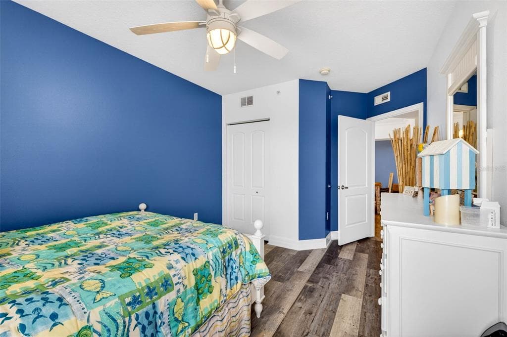 4516 SEAGULL DRIVE 615 photo 17