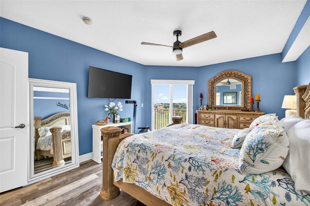 4516 SEAGULL DRIVE 615 photo 12