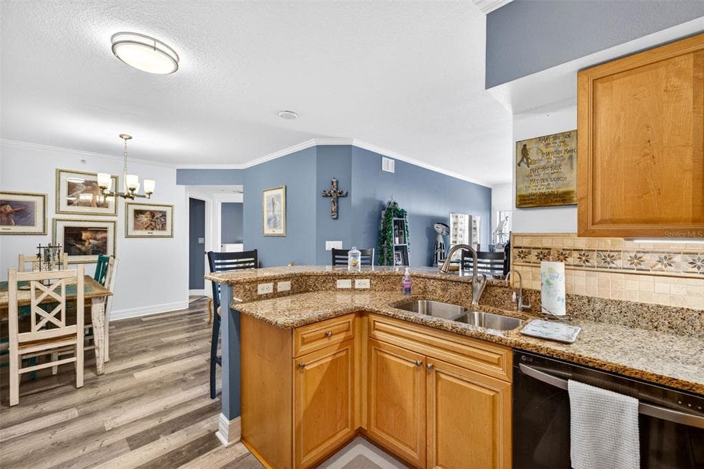 4516 SEAGULL DRIVE 615 photo 24