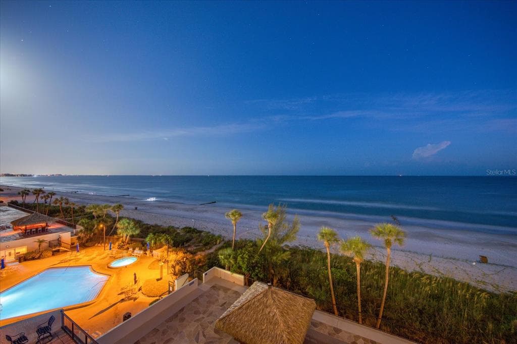 15000 GULF BOULEVARD 602 photo 5