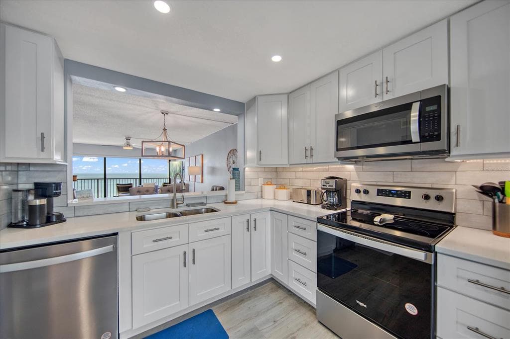 15000 GULF BOULEVARD 602 photo 14