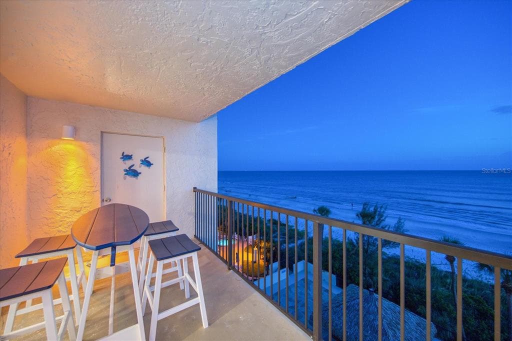 15000 GULF BOULEVARD 602 photo 8