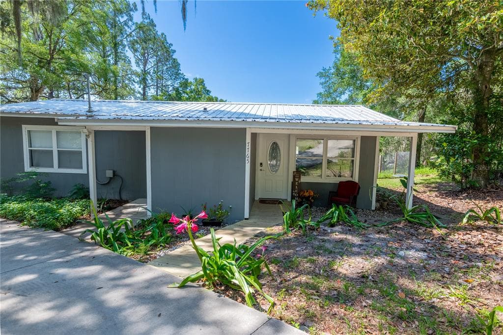 7765 TWIN LAKES ROAD photo 12