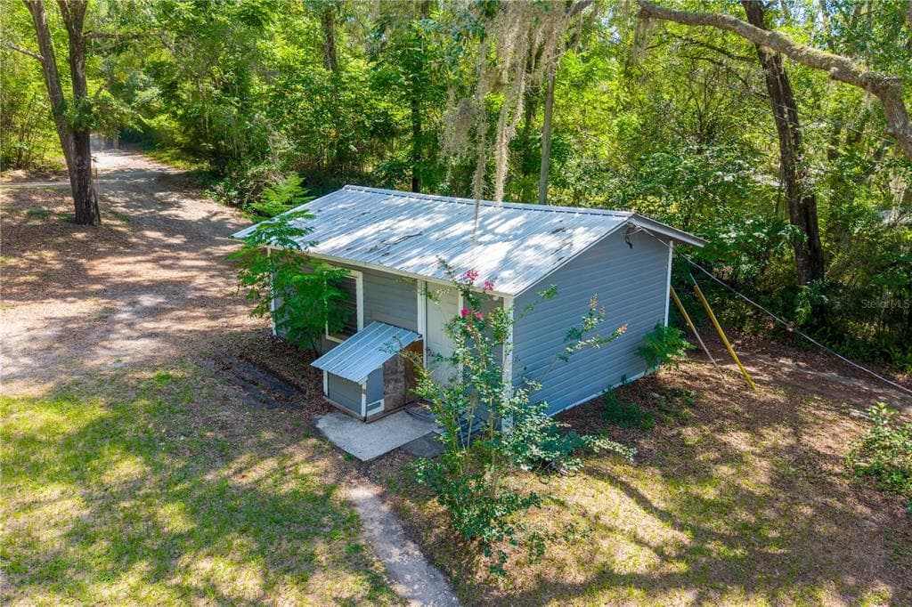 7765 TWIN LAKES ROAD photo 7