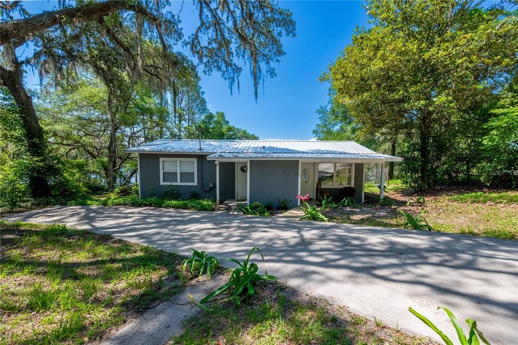 7765 TWIN LAKES ROAD photo 5