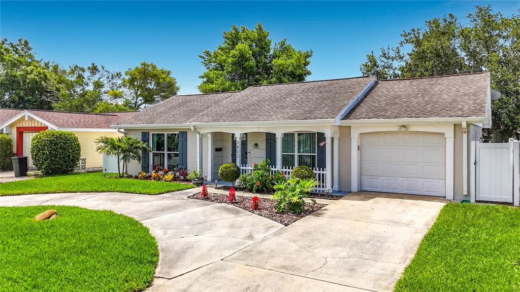 3802 GRAYTON DRIVE photo 2