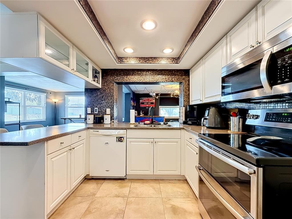 3802 GRAYTON DRIVE photo 20