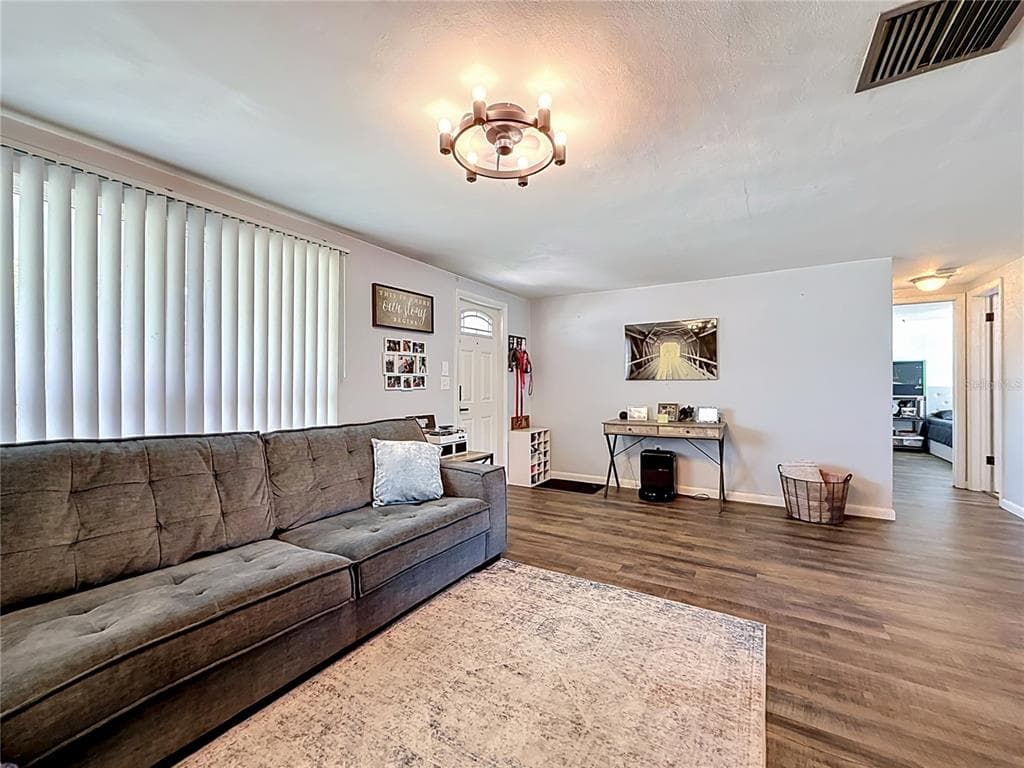3802 GRAYTON DRIVE photo 10