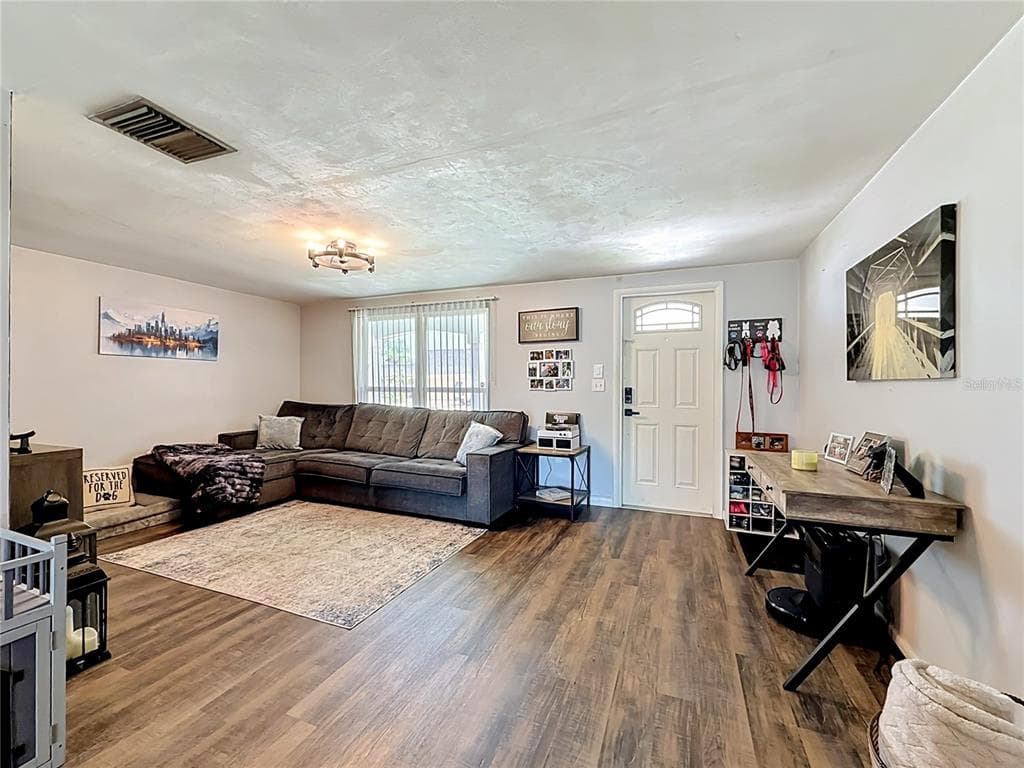 3802 GRAYTON DRIVE photo 8