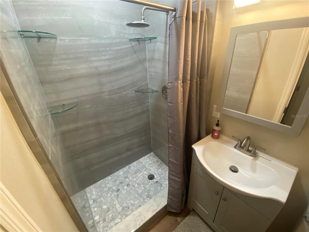 1645 SPRING GARDEN DRIVE photo 20
