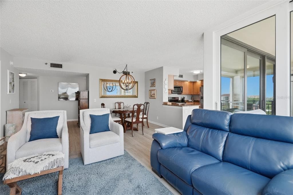 6372 PALMA DEL MAR BOULEVARD S 606 photo 8