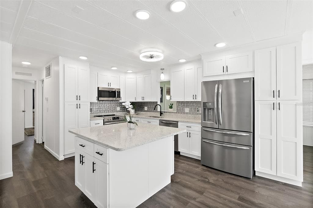 5660 WOOD STREET photo 13