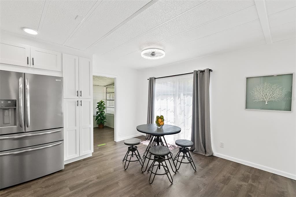 5660 WOOD STREET photo 14