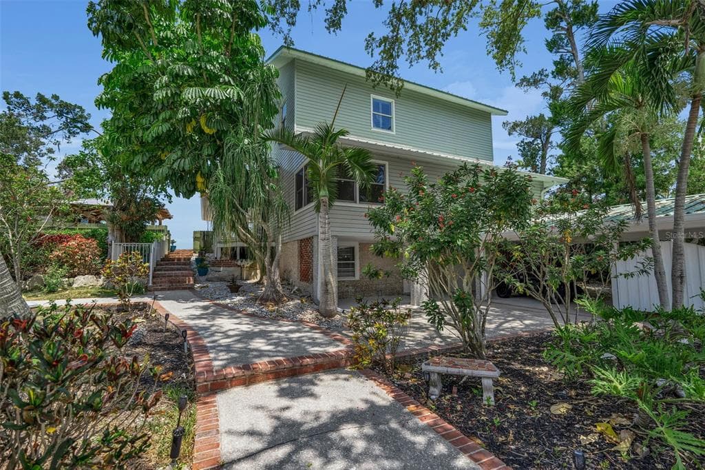 70 MOUND PLACE photo 3