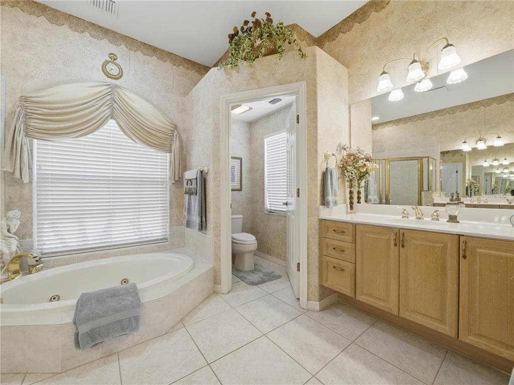 118 W JULIANA WAY photo 17