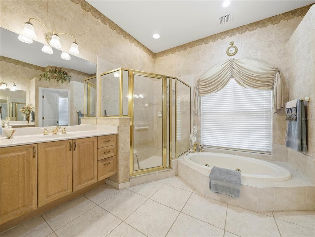 118 W JULIANA WAY photo 16