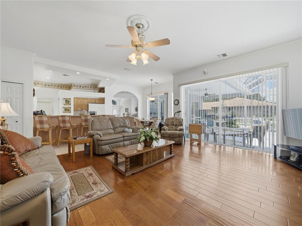 118 W JULIANA WAY photo 9