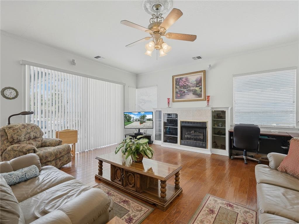 118 W JULIANA WAY photo 8