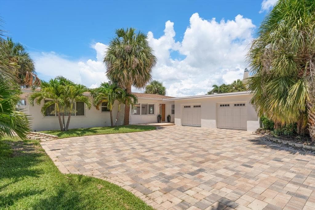 1854 VENETIAN POINT DRIVE 2