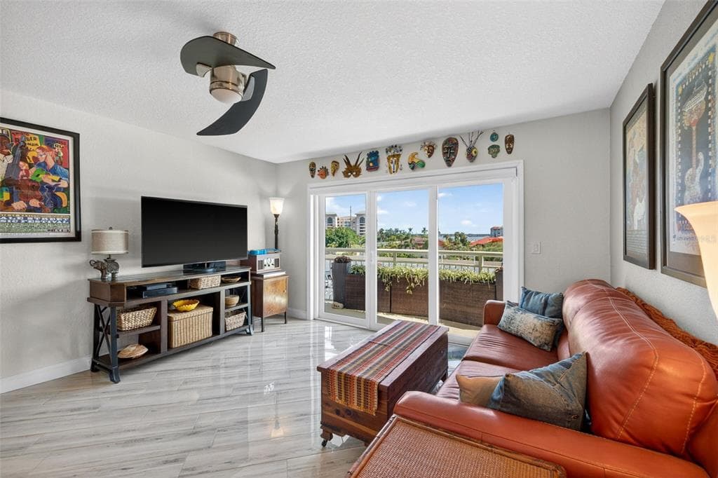 4900 BRITTANY DRIVE S 409 photo 6