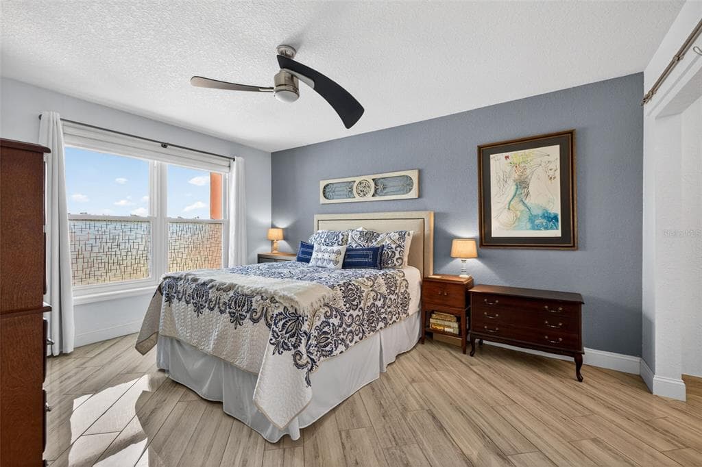 4900 BRITTANY DRIVE S 409 photo 13