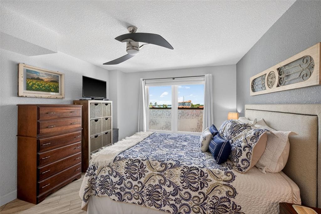 4900 BRITTANY DRIVE S 409 photo 14