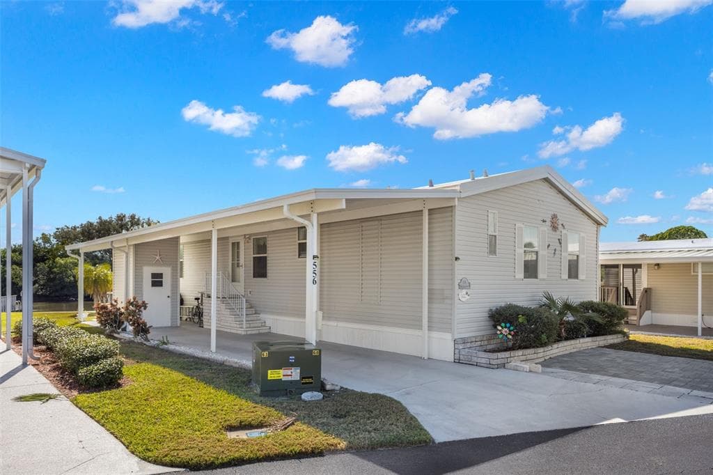 556 MOUNT OAK AVENUE NE #738 3