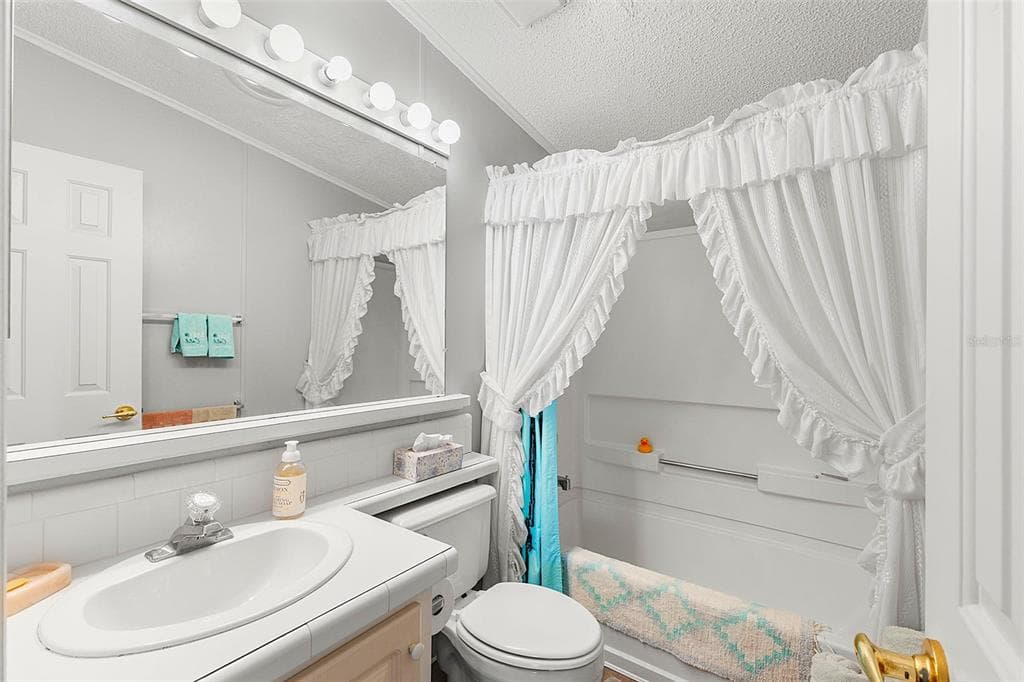 556 MOUNT OAK AVENUE NE 738 photo 24