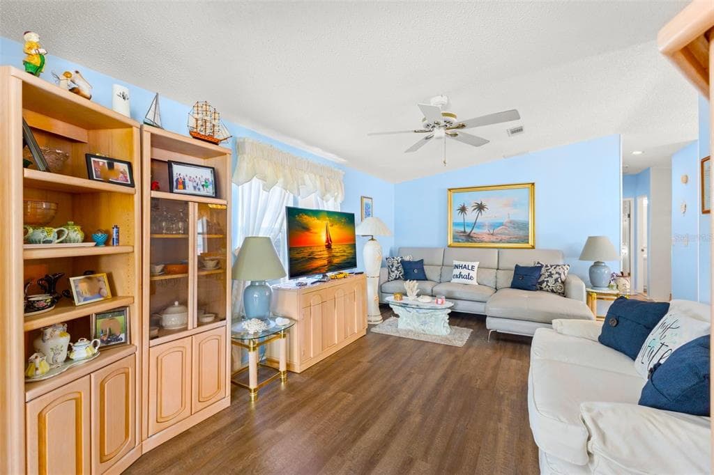 556 MOUNT OAK AVENUE NE #738 4