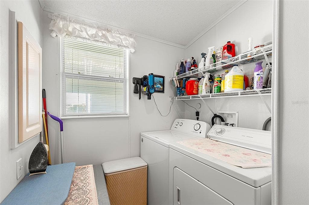 556 MOUNT OAK AVENUE NE 738 photo 25