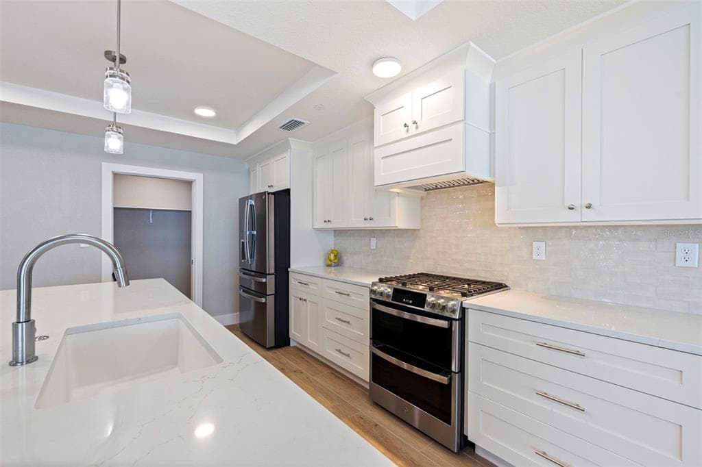 14048 GULF BOULEVARD 201 photo 12
