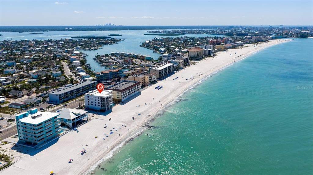 14048 GULF BOULEVARD 302 photo 6