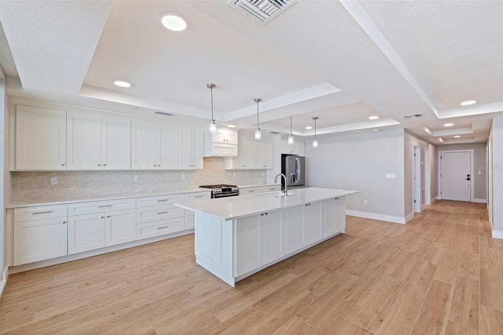14048 GULF BOULEVARD 302 photo 11