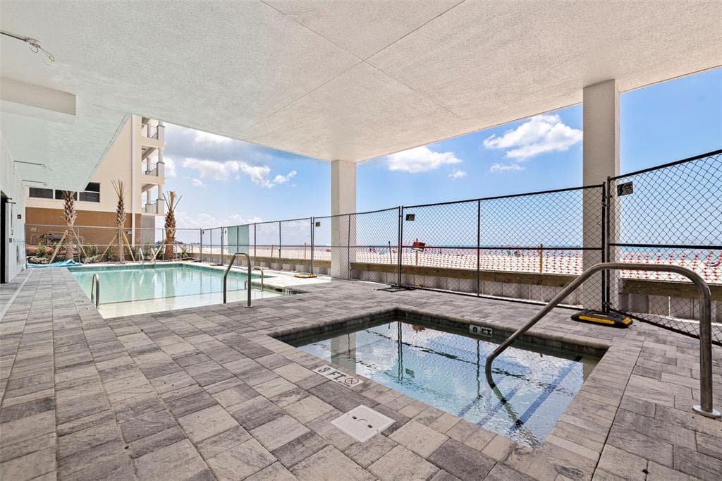 14048 GULF BOULEVARD 302 photo 4