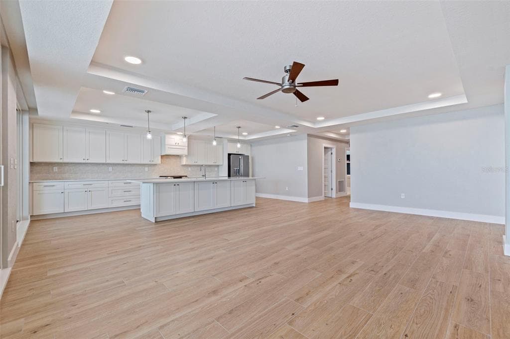 14048 GULF BOULEVARD 302 photo 21