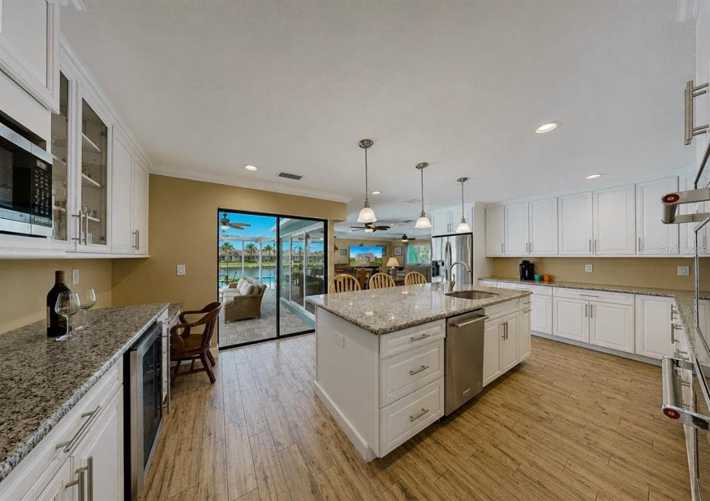 6301 COTTONWOOD LANE photo 18