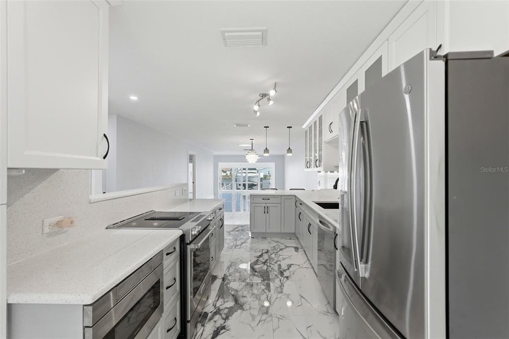 573 BOCA CIEGA POINT BOULEVARD N photo 16