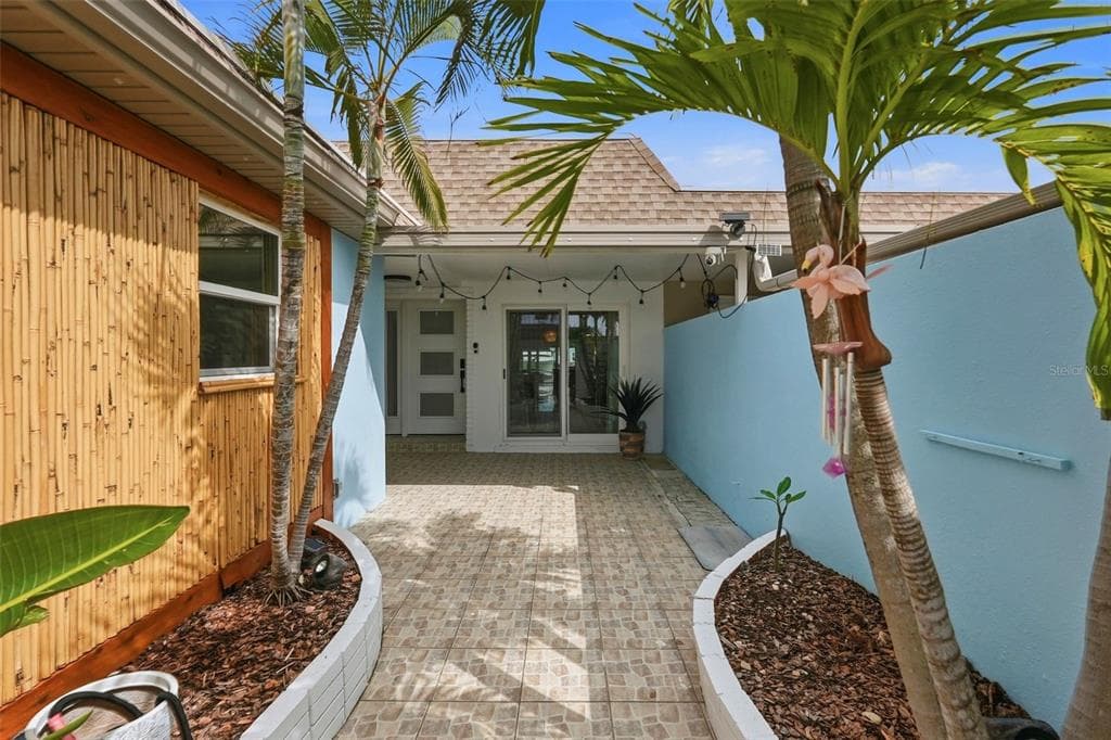 573 BOCA CIEGA POINT BOULEVARD N 4