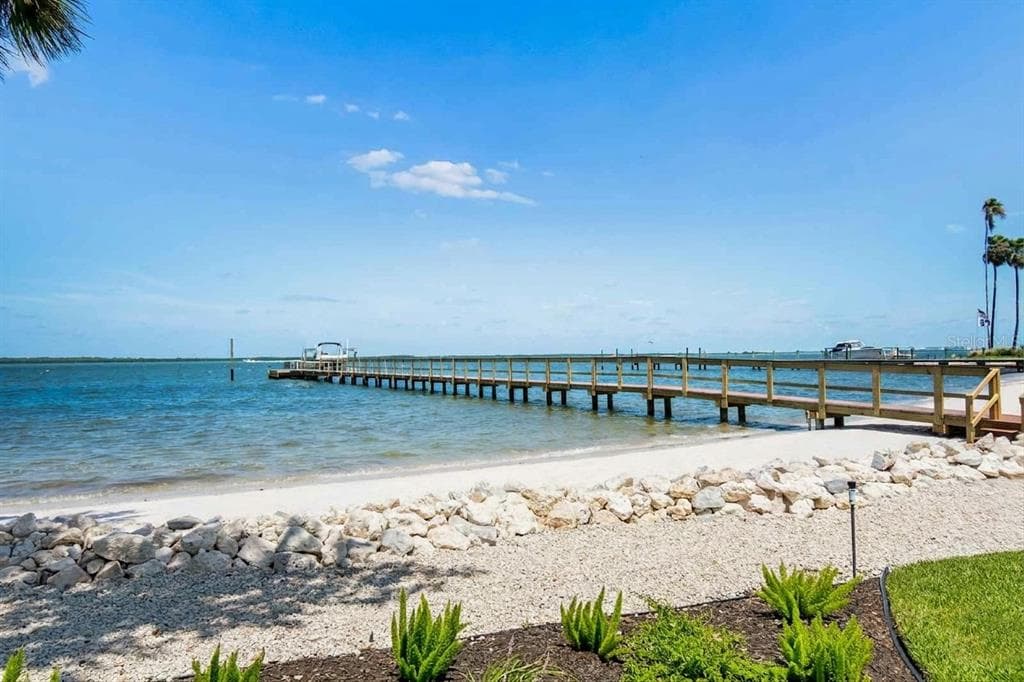 1516 BAYSHORE BOULEVARD photo 6
