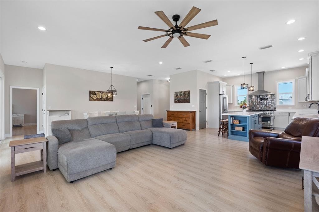 16025 REDINGTON DRIVE photo 16