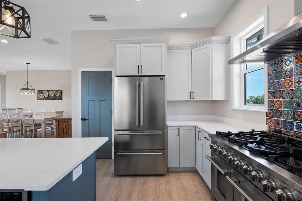 16025 REDINGTON DRIVE photo 12