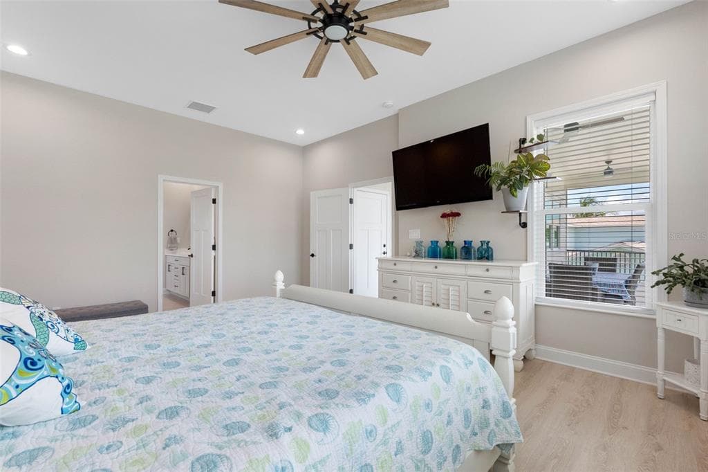 16025 REDINGTON DRIVE photo 22
