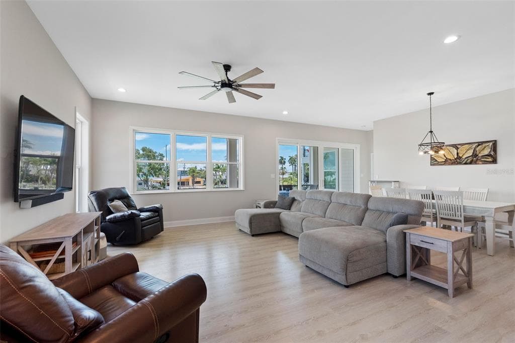 16025 REDINGTON DRIVE photo 15