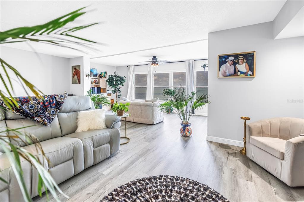 6020 SHORE BOULEVARD S 607 photo 13