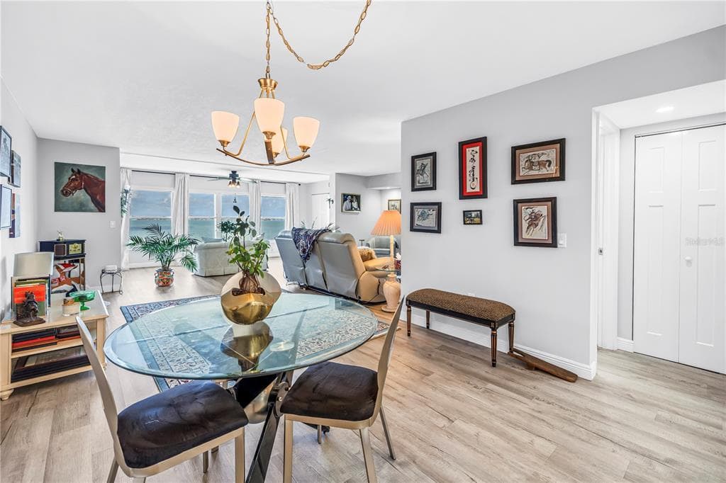 6020 SHORE BOULEVARD S 607 photo 17