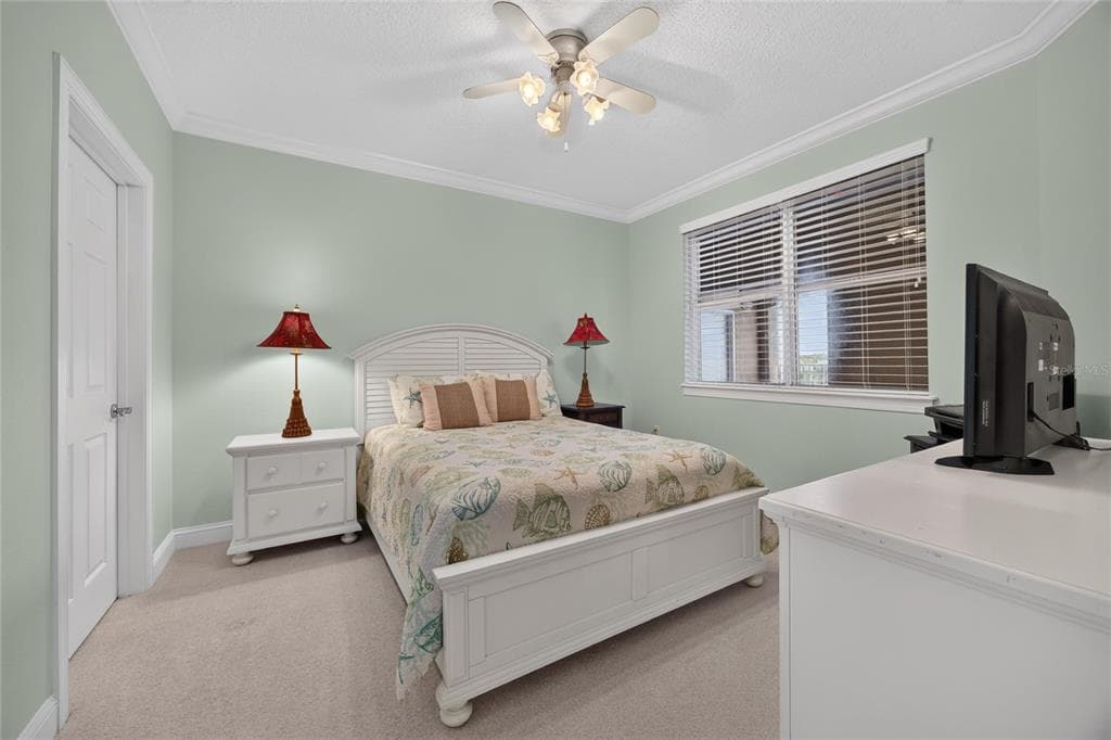 60 SURFVIEW DRIVE 206 photo 18