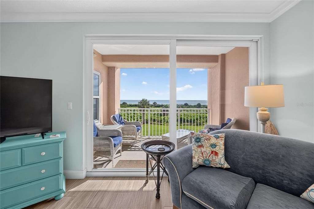60 SURFVIEW DRIVE 206 photo 11